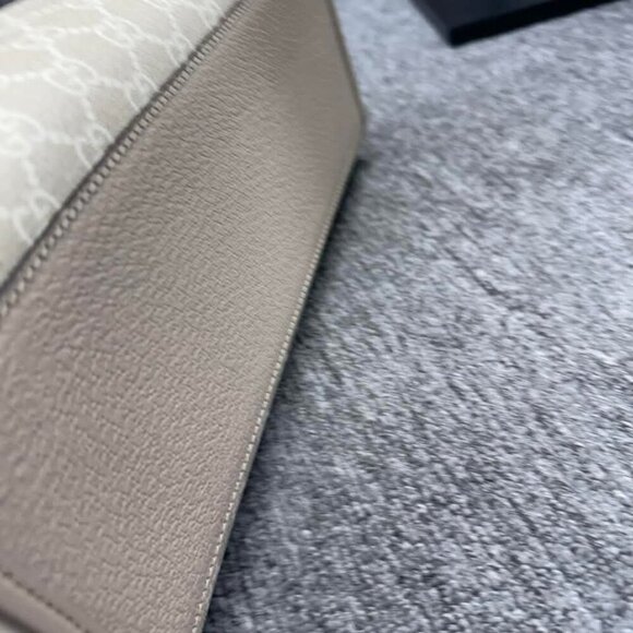 Gucci GG Leather Tote Bag 999-020825 - Picture 8 of 16